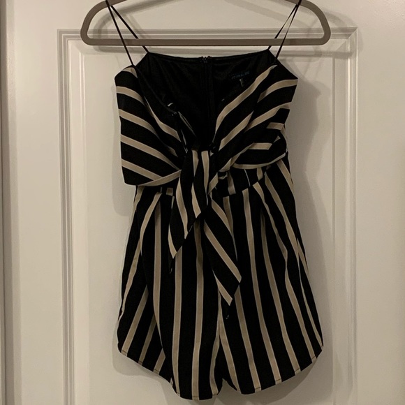 Striped Romper - Picture 1 of 4